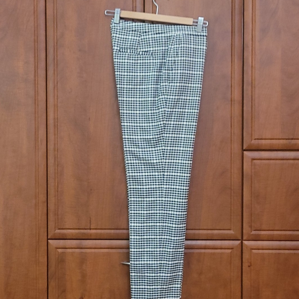 Zara Cropped Pants,  size M